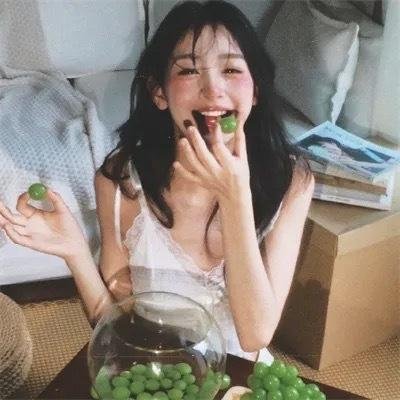 游艇春色